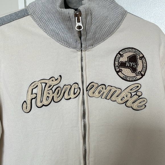Abercrombie and fitch vintage sweater - Picture 2 of 12